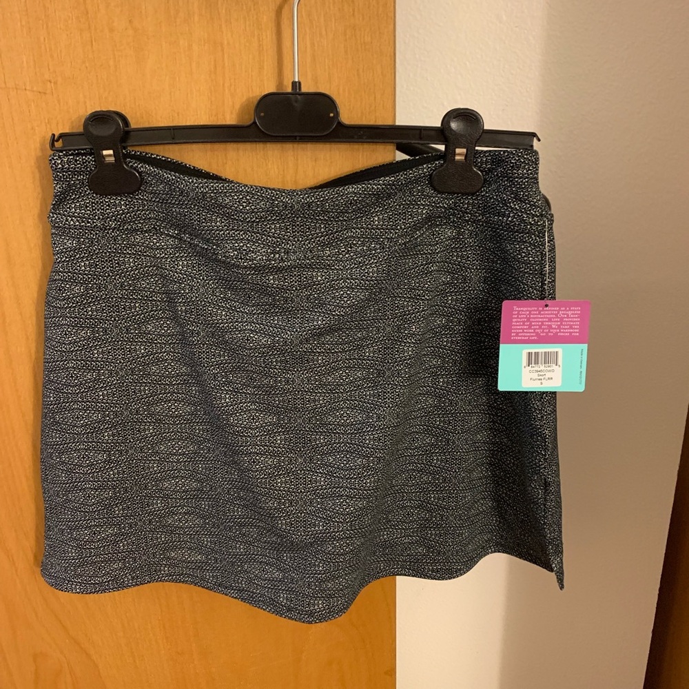 Tranquillity skirt sz S